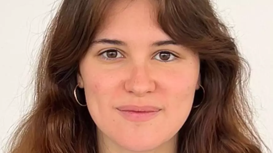 portrait photo of Lucia Garzon